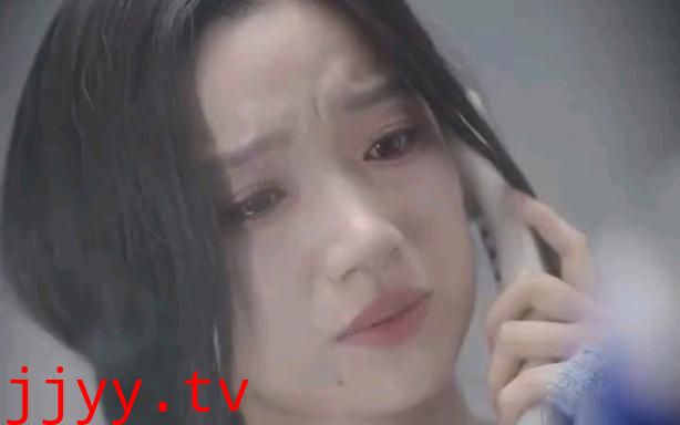 她死后，薄爷跪在墓碑前哭成狗